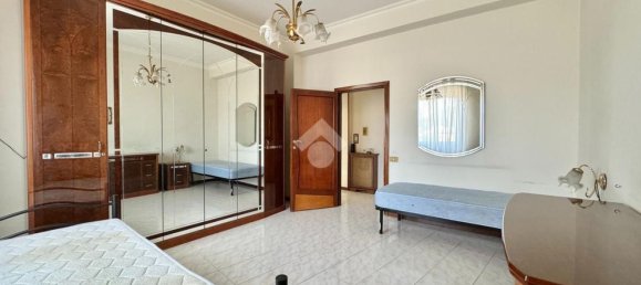 3-salle Appartement à Viterbo, Italy No. 303794 14