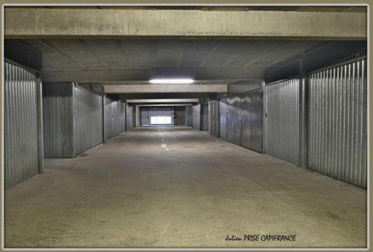 15m² Shop in Rennes, France No. 17188