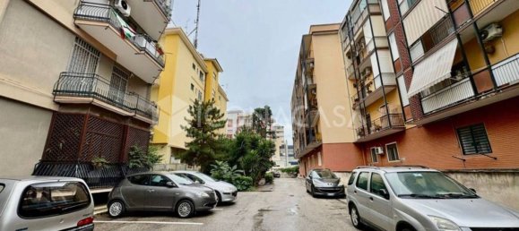 3 chambres Appartement à Bari, Italy No. 321914 3