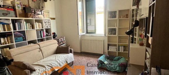 Квартира с 4 комнатами в Пьомбино, Италия № 290694 3