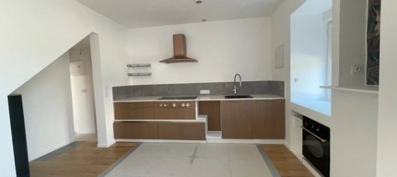 4 bedrooms Townhouse in Besancon, France No. 354155 3