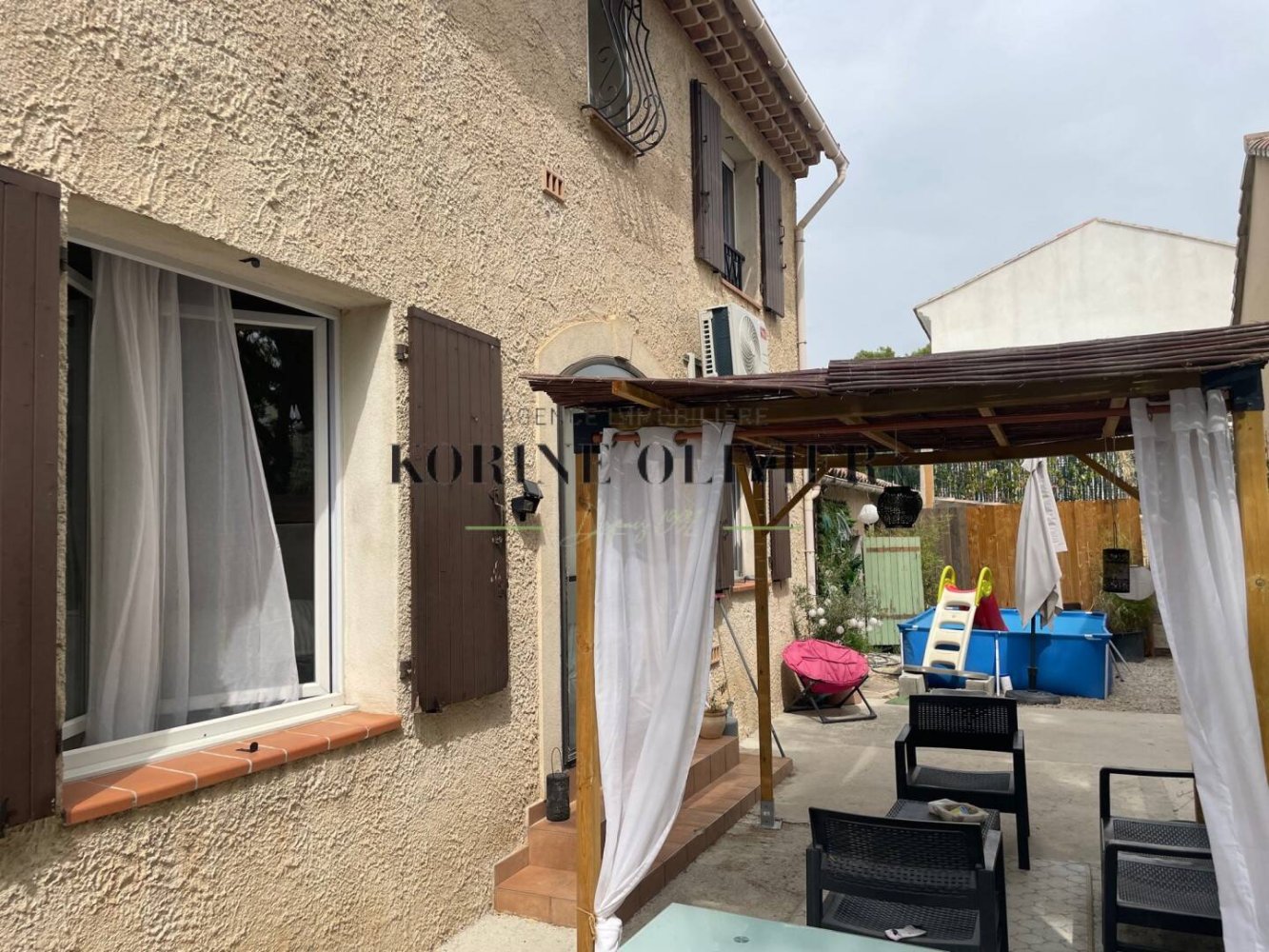 2 bedrooms House in Pertuis, France No. 360944