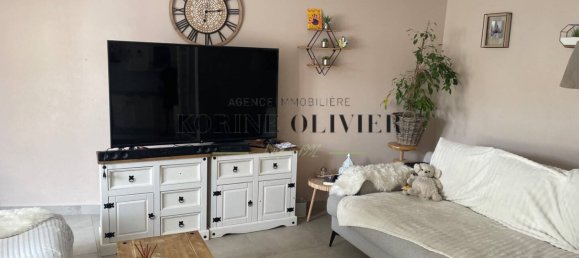 2 bedrooms House in Pertuis, France No. 360944 6