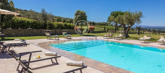 7 bedrooms House in Tuoro sul Trasimeno, Italy No. 54178 12