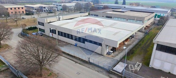 1400m² Warehouse in Traversetolo, Italy No. 310291 4