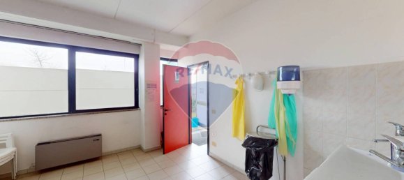 1400m² Warehouse in Traversetolo, Italy No. 310291 15