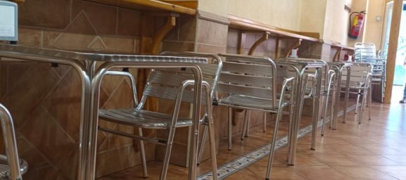 176m² Commercial property in Zaragoza, Spain No. 66772 7