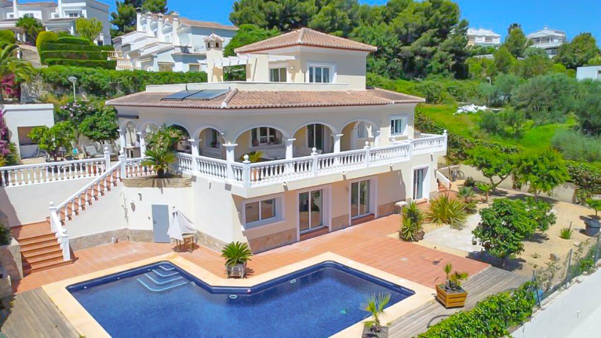 4 bedrooms Villa in Moraira, Spain No. 8333