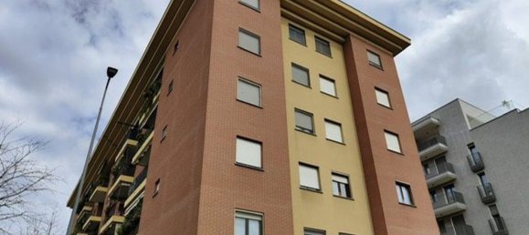 3 Schlafzimmer Wohnung in Milan, Italy, Nr. 360732 10