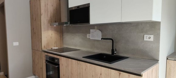 3 Schlafzimmer Wohnung in Milan, Italy, Nr. 360732 6