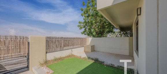 3 Schlafzimmer Stadthaus in Town Square, UAE, Nr. 95945 16