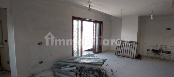 3 Schlafzimmer Penthouse in Frosinone, Italy, Nr. 342553 6
