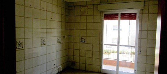 4 rooms Apartment in Ragusa, Italy No. 381985 2