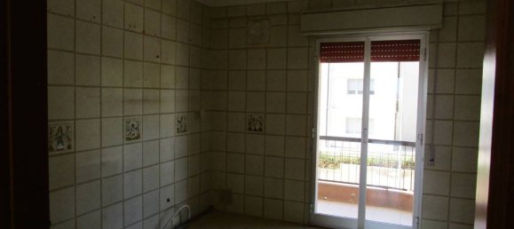 4 rooms Apartment in Ragusa, Italy No. 381985 10