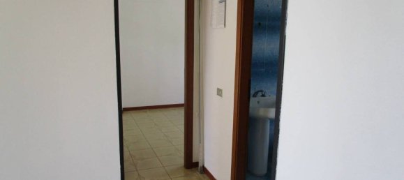 4 rooms Apartment in Ragusa, Italy No. 381985 9