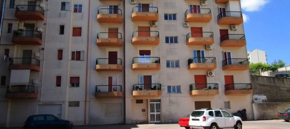 4 rooms Apartment in Ragusa, Italy No. 381985 19