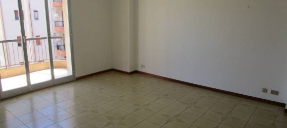 4 rooms Apartment in Ragusa, Italy No. 381985 13