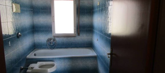 4 rooms Apartment in Ragusa, Italy No. 381985 8