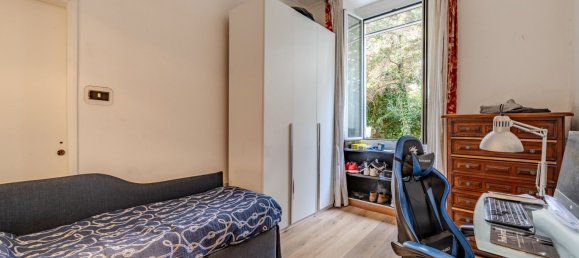 2 bedrooms Apartment in Genoa, Italy No. 36608 5