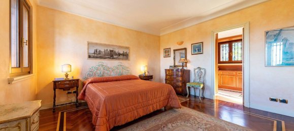 4 bedrooms Villa in Perugia, Italy No. 68582 19