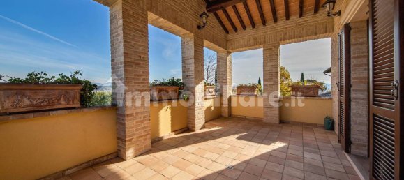 4 bedrooms Villa in Perugia, Italy No. 68582 12
