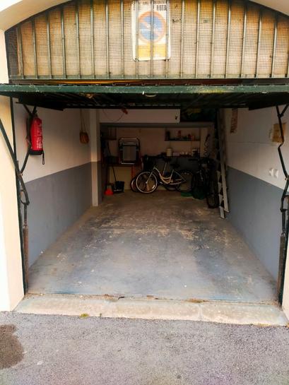  Garage in Rota, Spain No. 197418