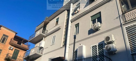 2 rooms Apartment in Rome, Italy No. 31817 2