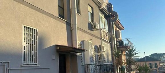 2 rooms Apartment in Rome, Italy No. 31817 3