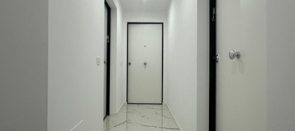 3 bedrooms Apartment in Rome, Italy No. 326481 2