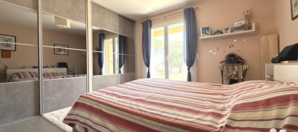 5 bedrooms Villa in La Motte, France No. 345112 7