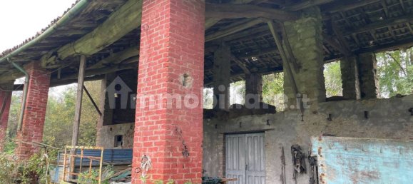 Casa de 4 dormitorios en Montesegale, Italy No. 72981 8