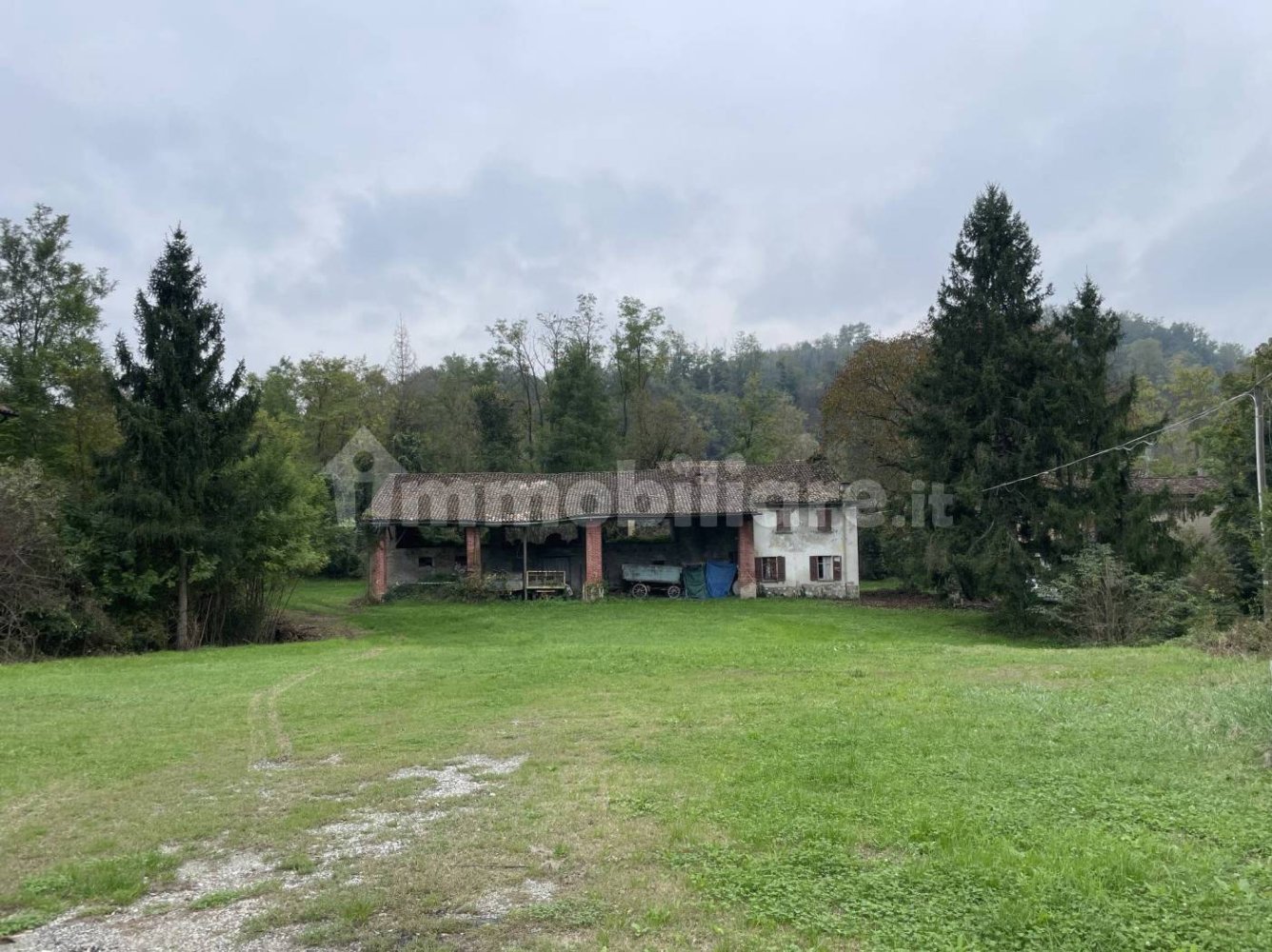 Casa de 4 dormitorios en Montesegale, Italy No. 72981