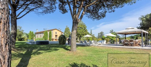 8 غرف نوم فيلا في Capannori, Italy رقم 335 5