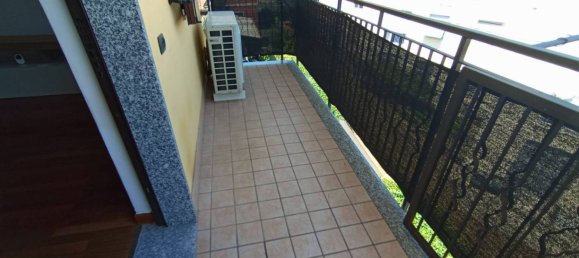 2 bedrooms Apartment in Cinisello Balsamo, Italy No. 272607 6