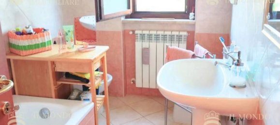 3 rooms House in Palombara Sabina, Italy No. 28425 57