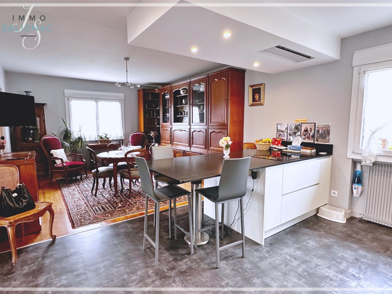 3 Schlafzimmer Haus in Thoissey, France, Nr. 100254