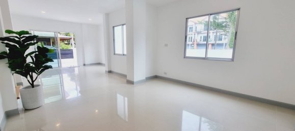 3 bedrooms Bungalow in Phuket, Thailand No. 7806 7