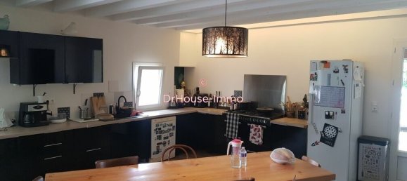 5 bedrooms House in Gironde, France No. 278709 3