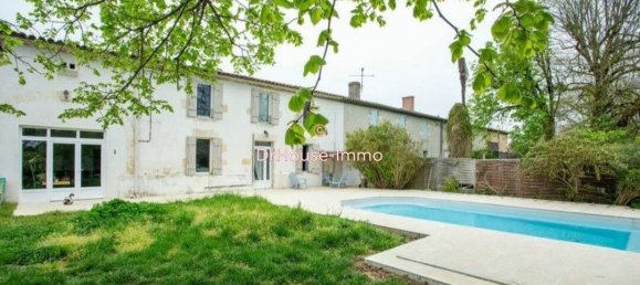 5 bedrooms House in Gironde, France No. 278709 10