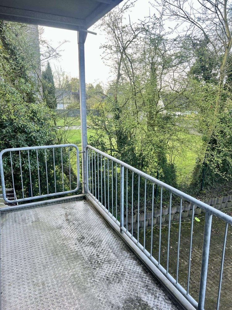 Estudio en Essen, Germany No. 275138