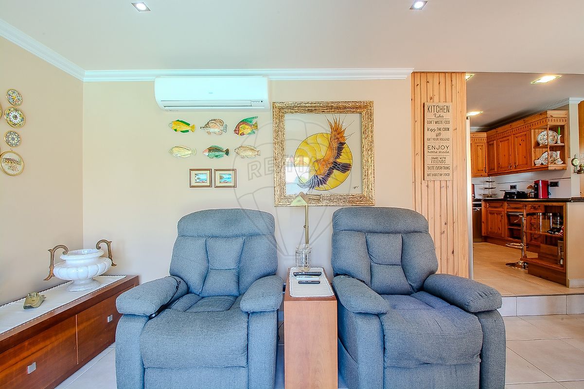 6 bedrooms Villa in Almancil, Portugal No. 16645