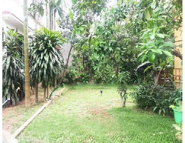 4 bedrooms Villa in Tay Ho, Vietnam No. 1695