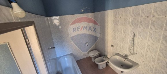 Дом с 6 комнатами в Бусто Арсицио, Италия № 262461 30