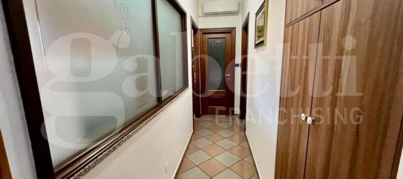 4 rooms Apartment in Orbassano, Italy No. 137644 7