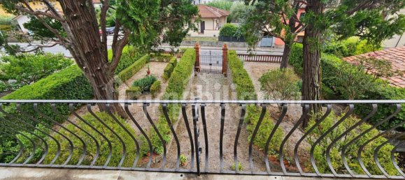 Villa de 5 dormitorios en Uzzano, Italy No. 294794 2