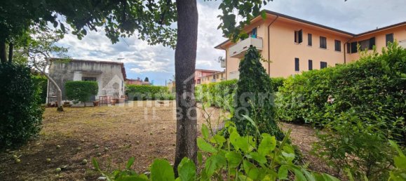 Villa de 5 dormitorios en Uzzano, Italy No. 294794 22