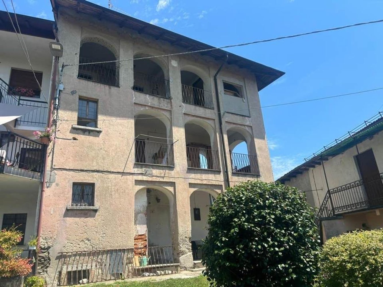 Casa de 4 habitaciónes en Armeno, Italy No. 297096