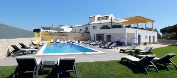 Отель, гостиница с 10 спальнями в Албуфейра, Португалия № 124533 3