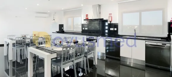 Отель, гостиница с 10 спальнями в Албуфейра, Португалия № 124533 9