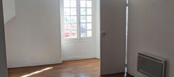 Adosado de 2 dormitorios en Etampes, France No. 189197 8